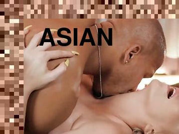 asiatiche, tettone, pompini, eruzioni-di-sperma, hardcore, pornostar, seghe, sperma-sulla-faccia, sperma, bionde