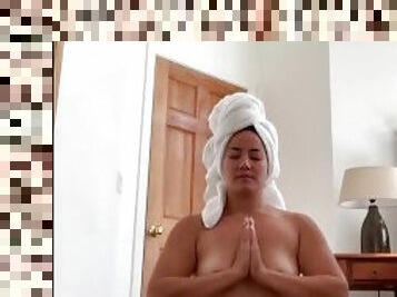 Nude Yoga : Yoga with Jaz : Stretch with me