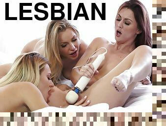 payudara-besar, lesbian-lesbian, mainan, bertiga, berambut-pirang