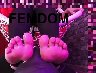 amateur, bdsm, esclave, pieds, bâillonnement, maîtresse, humiliation, domination, femme-dominatrice, jambes