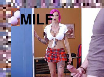 Raunchy MILF pornstar Anna Bell Peaks sex clip