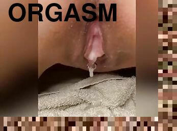 clitoris-bagian-atas-vagina-paling-sensitif, mastubasi, orgasme, kencing, vagina-pussy, muncrat, cumshot-keluarnya-sperma, creampie-ejakulasi-di-dalam-vagina-atau-anus-dan-keluarnya-tetesan-sperma, pasangan, sperma