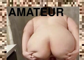 baignade, grosse, pisser, amateur, milf, belle-femme-ronde, joufflue, fétiche, douche, solo