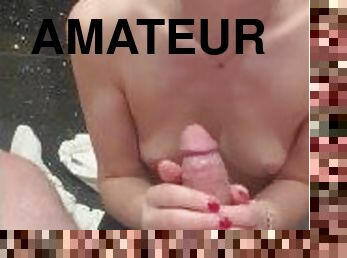 lunettes, maigre, amateur, ejaculation-sur-le-corps, branlette, ejaculation, blonde