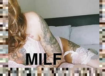 masturbation, amatör, milf, leksak, juckande, sprut, brittisk, ensam, femdom, tatuering