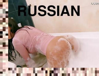 Russian Horny Slut Masha Soskova In The Bathtub