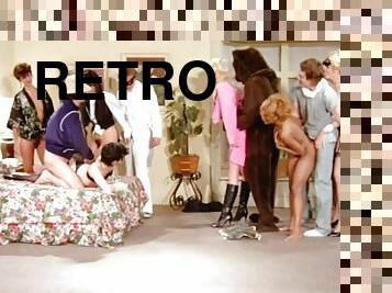 tettone, vulve-pelose, orgie, fichette, pompini, hardcore, vintage, sesso-di-gruppo, retro, bionde