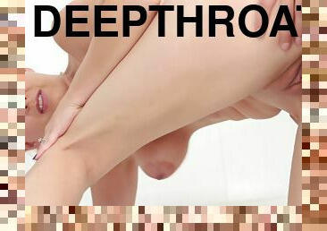 deepthroat-penis-masuk-ke-tenggorokan, berambut-pirang