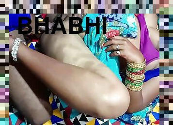 Desi Bhabhi Ki Chut Chood Ke Bhosda Bana Diya Hindi Porn Video Clear Audio