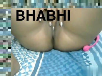 Rasika Bhabhi Hot Shaven Pussy