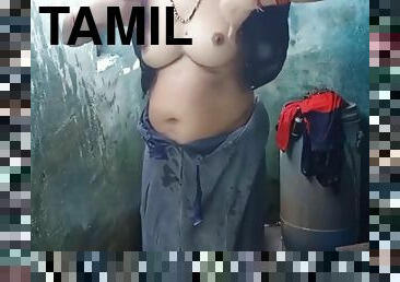 Dehati Tamil Thanjavur Aunty Naked Bathing Solo