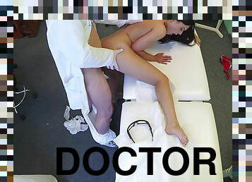 медицинска-сестра, офис, оргазъм, путка, аматьори , духане, лекар, лесбийки, празнене-вътре, камери