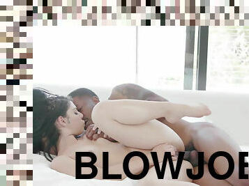 blowjob-seks-dengan-mengisap-penis, cumshot-keluarnya-sperma, antar-ras, gambarvideo-porno-secara-eksplisit-dan-intens, deepthroat-penis-masuk-ke-tenggorokan, hitam, muda-diatas-18, kecil-mungil, berambut-cokelat