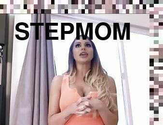 Hot stepmom teaches masturbation