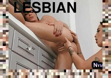 mandi, payudara-besar, sayang, lesbian-lesbian, jenis-pornografi-milf, permainan-jari, mandi-shower, tato