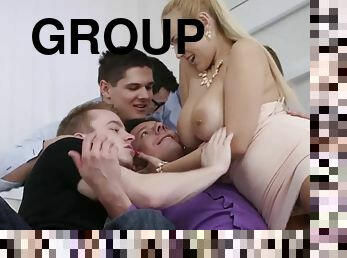 Two Straight Girls and 5 Bi Boys have an Group Sex