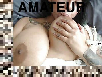 storatuttar, masturbation, bröstvårtor, amatör, hemmagjord, bystig, ensam, brunett, tatuering