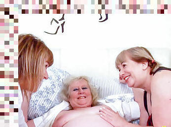 OldnannY Mature Ladies Lesbian Threesome Orgy Fun