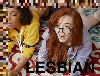 lesbian-lesbian, latina, bertiga, berambut-merah, pelacur-slut, bidadari