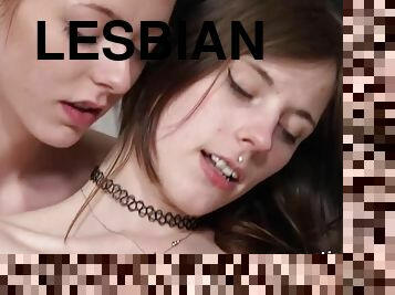 Lisa goes lesbian with bestie