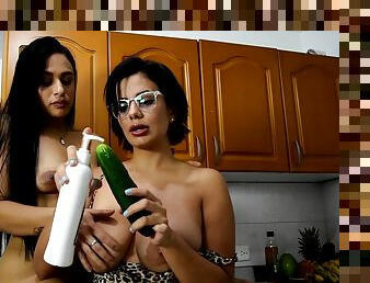 Amaranta Hank & Ana Gomez - Jerking this Cucumber