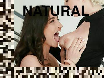 Naked: Emily & Skye 1 - Episodes