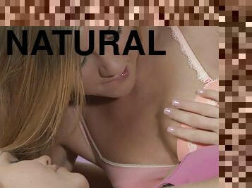 Teen lesbie amazing sex video