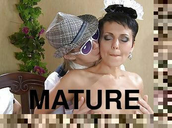 russe, maturi, pompini, mammine-mature, hardcore, coppie, giovani18, scopate, dispettose, sorpendenti