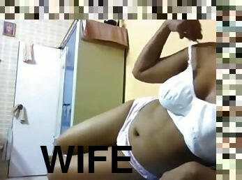 Housewife lying naked on webcam
