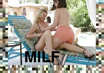 Kinky milf india lures jenna to have lesbian sex outdoors