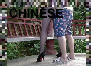 di-tempat-terbuka, umum, isteri, gambarvideo-porno-secara-eksplisit-dan-intens, cina