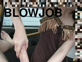 blowjob-seks-dengan-mengisap-penis, remaja, mobil, pelacur-slut, perempuan-jalang, berhubungan-dengan-wajah, berambut-cokelat, tato