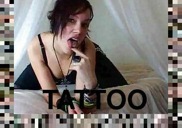 webcam, tatuaggi, tettine, provocatorie