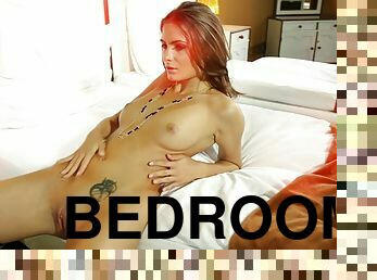 Sensual solo in the bedroom - rikku