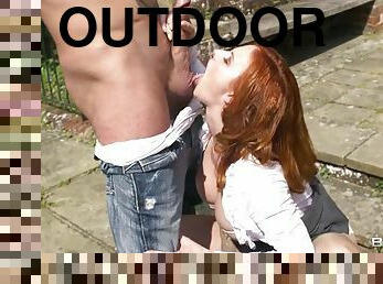 Tarra white deepthroating his thundersword outdoor