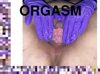 clitoris-bagian-atas-vagina-paling-sensitif, memasukkan-tangan-ke-dalam-vagina, mastubasi, besar-sekali, orgasme, vagina-pussy, buatan-rumah, permainan-jari, kotor, pertama-kali