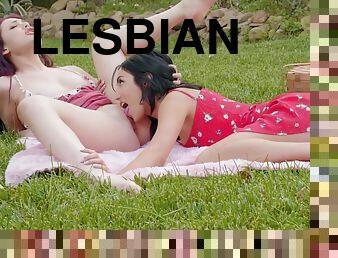 Teen young lesbians porn clip