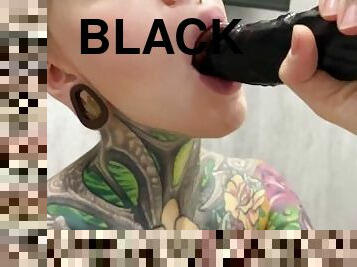amaterski, pušenje, igračke, duboko-grlo, crno, sami, tetovaže, kurac