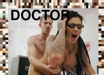 Female doctor ravished by patient with a huge dick