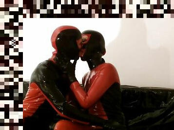 Latex couple