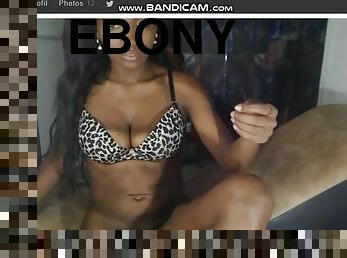 Ebony cam squirts