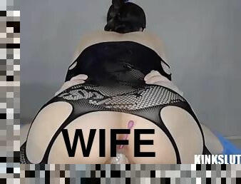 WIFE FUCKING HUGE COCK LIKE A PRO!!!