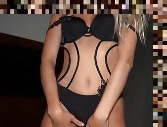 18 year old stripper fucked for the first time