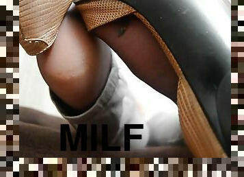 milf, massasje, amerikansk, fetisj, footjob, femdom, gigant, nylon