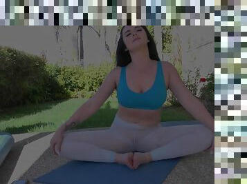 Sporty doll ends her Yoga lesson with cum on ass