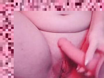 Chubby girl masturbates