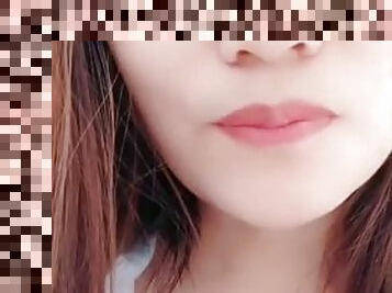 Chinese cam girl liuting public bathroom