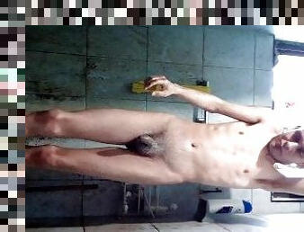Good morning in the shower
