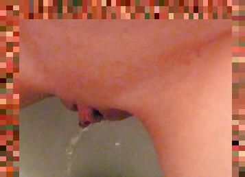 mandi, kencing, vagina-pussy, sayang, celana-dalam-wanita, mandi-shower, seorang-diri, dicukur, payudara-kecil