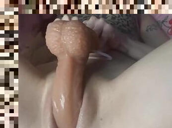 CREAMY pussy is LOUD. Wet pussy noises
